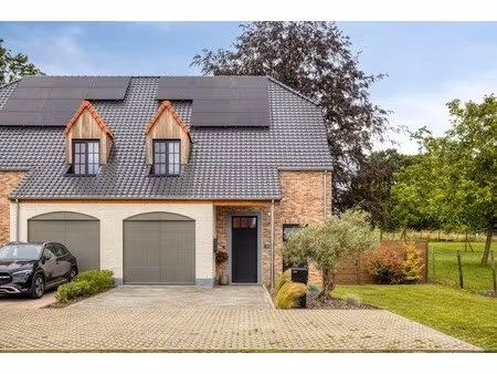 recente ben-woning met 4 slaapkamers op 10 are