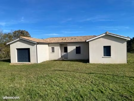 maison contemporaine avec vue nature aux portes de montpon-ménestérol