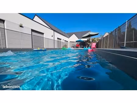 ? plain-pied familial au calme à 7 minutes des plages – piscine chauffée  8 chambres
