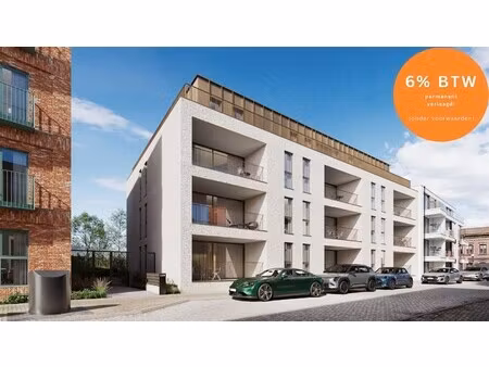 ruim penthouse met twee slaapkamers en groot terras op topligging