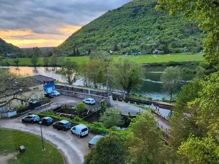 lot de 5 studios avec 5 places de parking