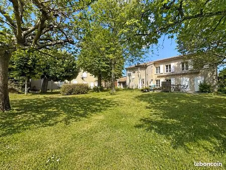 propriété 9 pièces 335 m²