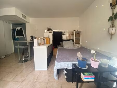 côté corniche  studio 22m² !