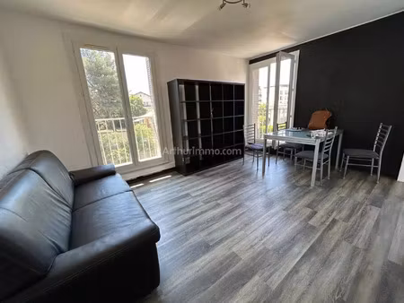 location appartement 2 pièces 40 m2 à aubagne