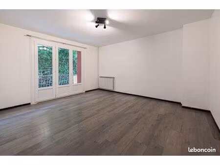 avignon | proche hôpital | appartement t3 avec balcon et cave