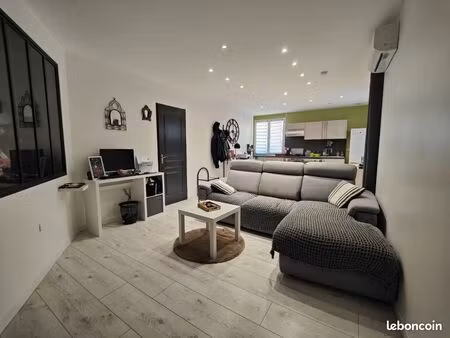bouillargues : appartement t2 en rez-de-chaussée