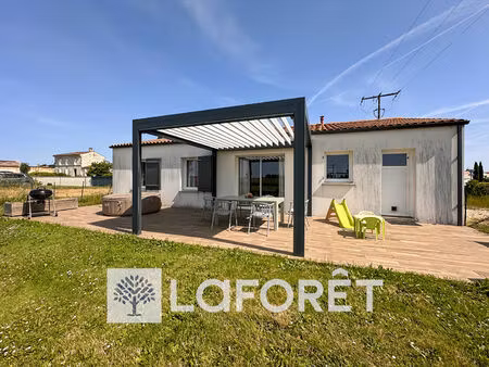 maison de plain-pied t4 à vendre 4 pièces 86 m² entre gemozac (17260)  pons (17800) et sai