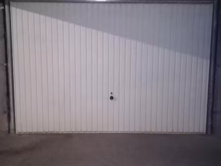 parking 18 m² granville