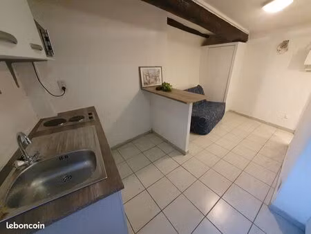 location studio 14m2 meublé centre ancien