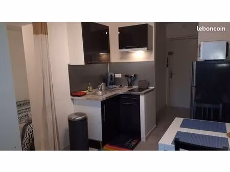 studio meuble avec chambre separee proche lycee mermoz