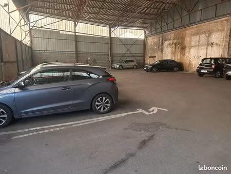 place de parking sécurisée centre de dax
