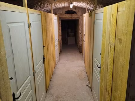 location box / espace de stockage mireval