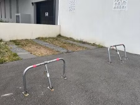 places de parkings à louer