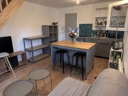 loue maison mitoyenne meublée t2 (r+1) de 42 m2 à mérignac arlac