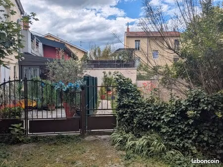 maison 3 pieces - 83m2 - oullins centre - jardin privatif - très calme