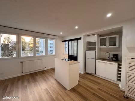 à louer – t1 bis meublé de 26 9 m² à annecy – quartier albigny