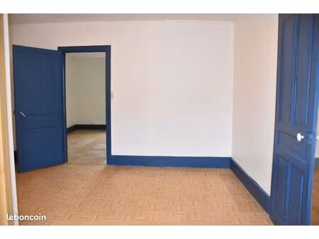 appartement t2 à rénover avec jardin privatif – centre-ville de bruyères