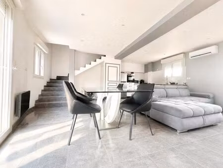 2 maisons mitoyennes à canet 8 pièce(s) 172 m2 sur 500m² de parcelle