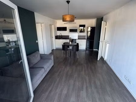 t3 meublé 62m2 - balcon  parking sous sol et extérieur