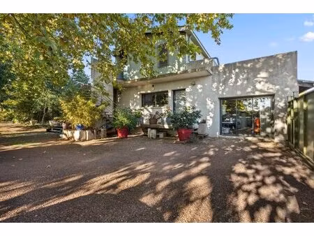 maison 5 pièces 187m2 sur une parcelle de 6000m2