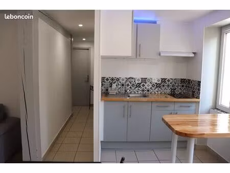 loue f2 meublé 50m2 en hyper centre montlucon