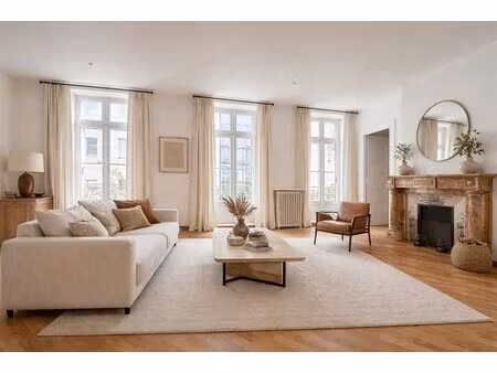 spacieux appartement familial proche des halles laissac...
