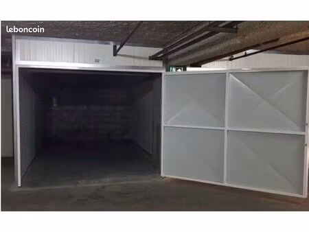 garage / box simple a louer