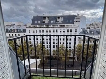 studio meublé avec vue tour eiffel — avenue des ternes  paris 17e
