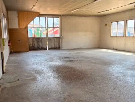 à louer garage-stockage-entrepot