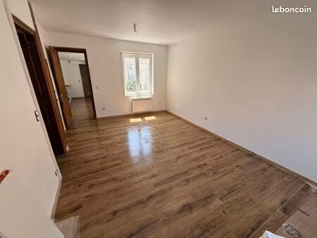 wattrelos maison 3 chambres entièrement rénovée avec cour