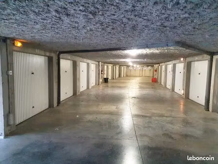 a louer box/garage