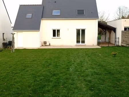 location maison pleucadeuc