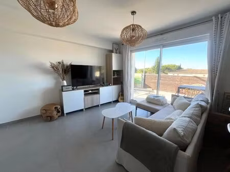 location appartement 2 pièces 43m² st cannat 13760