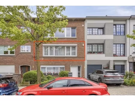 appartement te koop in merksem met 2 slaapkamers