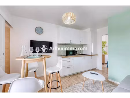 location appartement 2 pièces 26 m2 à corbeil-essonnes