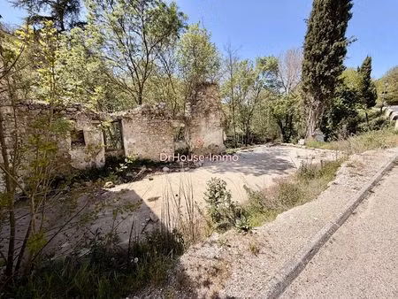 terrain à bâtir avec permis accepté et caves voûtées en pierre