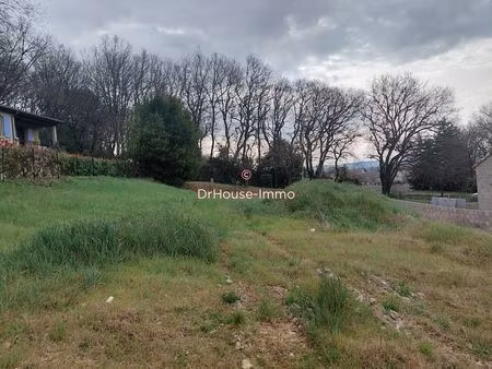 terrain constructible 614m²