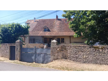 achat maison 5 pièces 112m² curtil sous burnand 71460