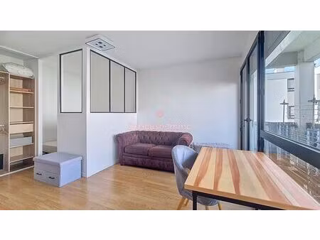 charmant appartement de 2 pièces avec balcon et parc arboré à pessac.