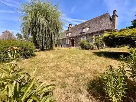 maison en pierre de 11 pièces principales
