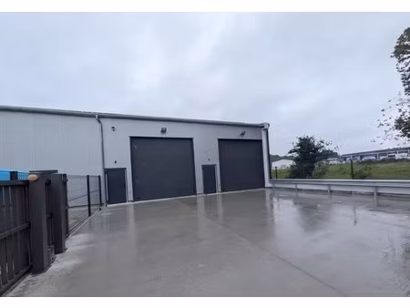 location local d’activités brech 56400 162m²