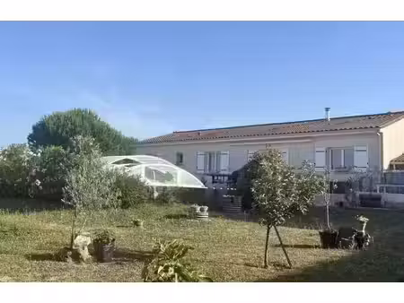 vente maison 5 pièces 113 m² à jonzac (17500)  250 275 €