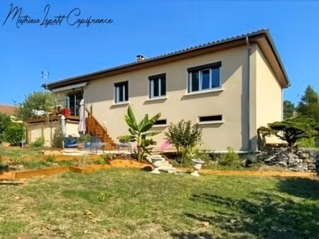 maison rénovée 120 m² – 2 chambres et un bureau– terrasse – terrain 1000 m² piscinable –..
