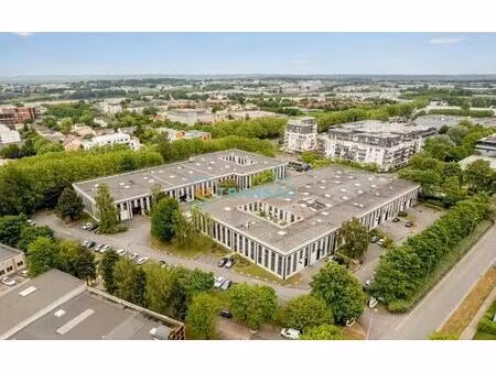 location local d’activités lognes 77185 805m²