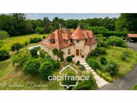maison de caractère 225 m² au sol avec piscine et vue campagne - à 5 minutes de périgueux 