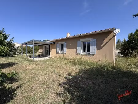 villa de plain-pied avec jardin  10' à pied du centre