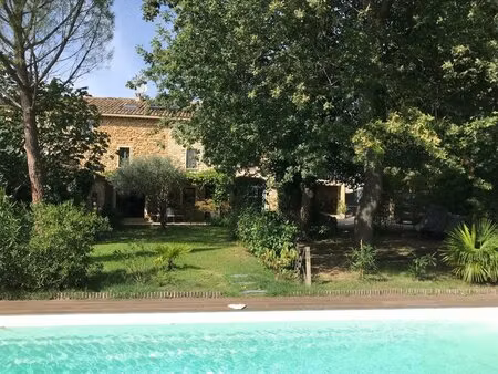 vaison la romaine  mas en pierre avec piscine