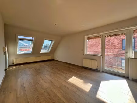 appartement te huur in lievegem met 1 slaapkamer