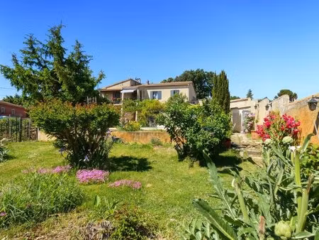 grande propriété 193 m2   7 chambres  terrain 1180 m2