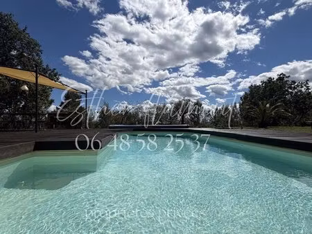 maison de caractère piscine  dépendance et vue dégagée 170 m2 sur 3500 m2 terrain